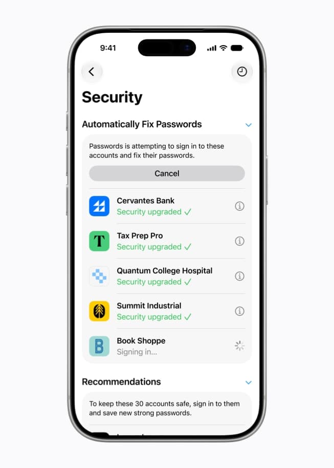 Passord-appen på iPhone viser automatisk oppgradering av svake og kompromitterte passord for flere kontoer.