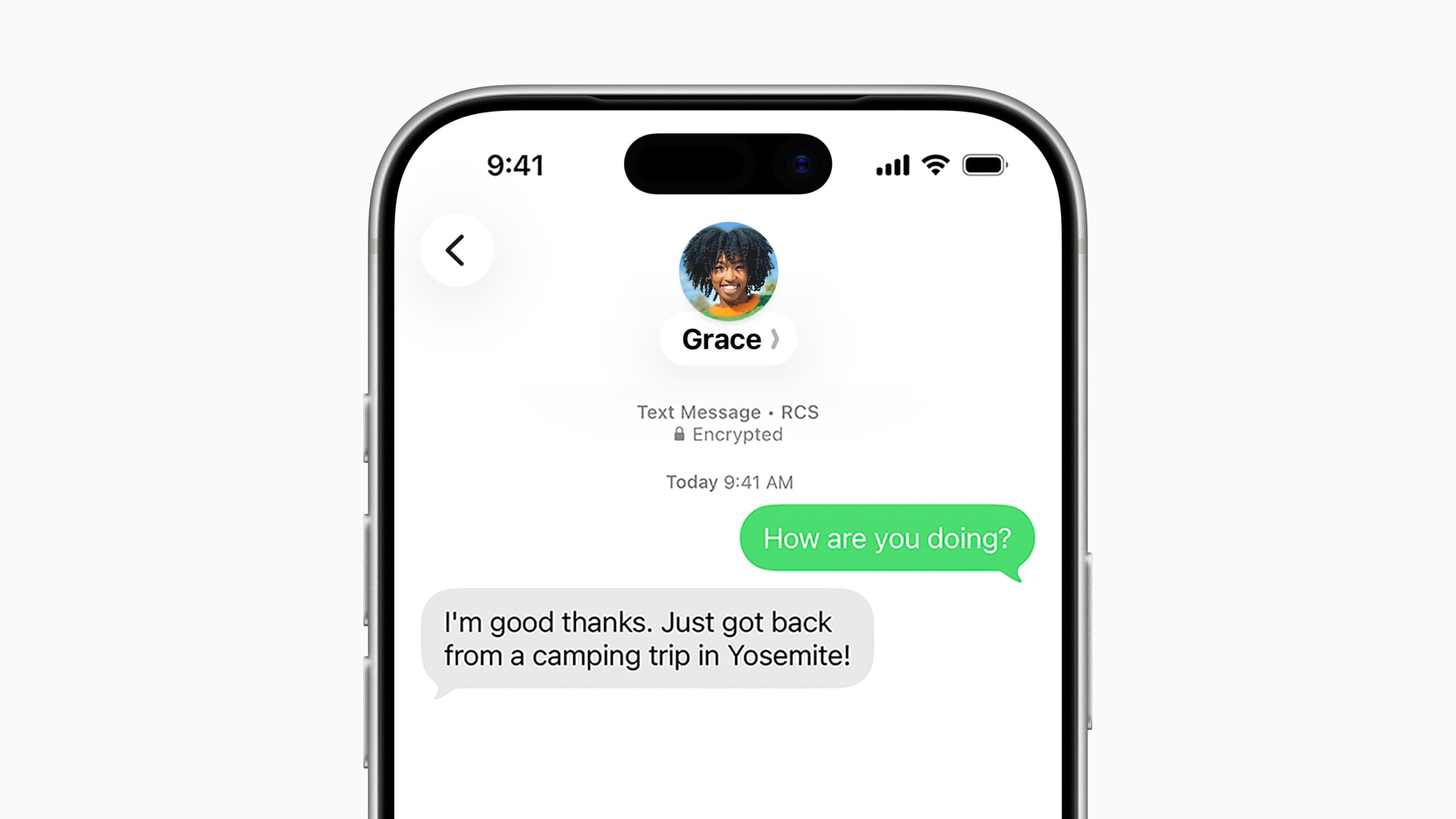 iPhone som viser en RCS-samtale i Meldinger med teksten Text Message RCS og laasikon merket Encrypted